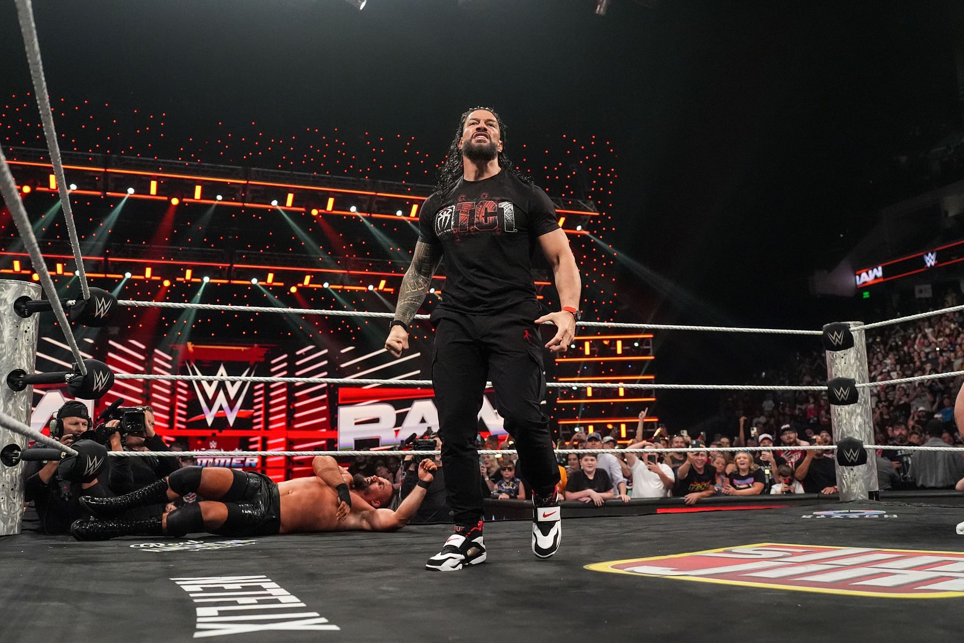 Reigns stands tall on Monday Night RAW - Source: Getty